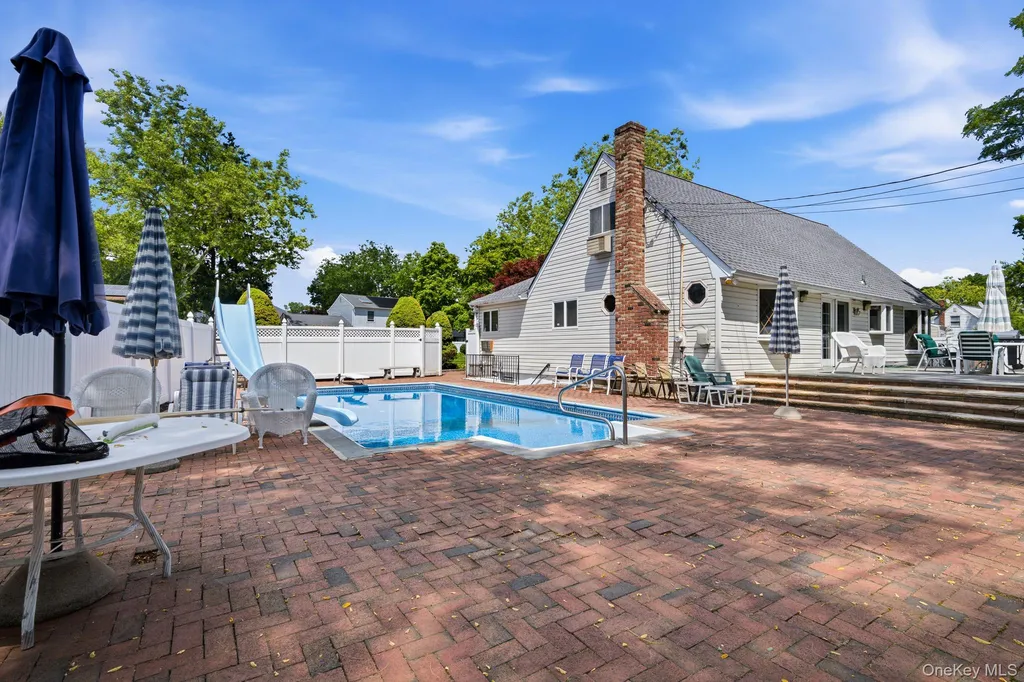 10 Arcadia Drive Dix Hills NY 11746