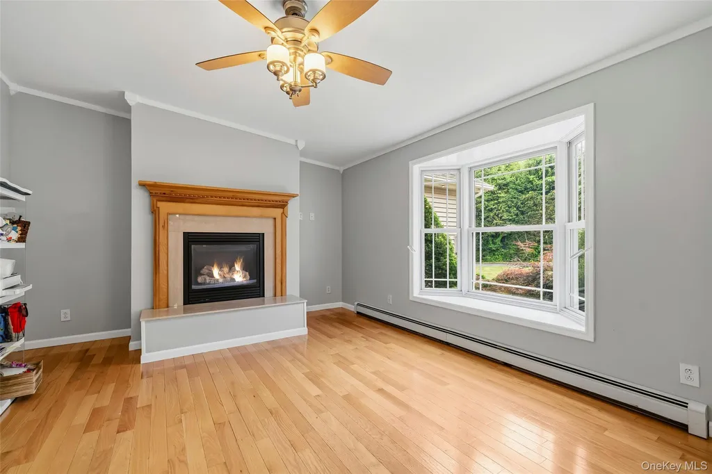 84 Pin Oak Drive New Windsor NY 12553