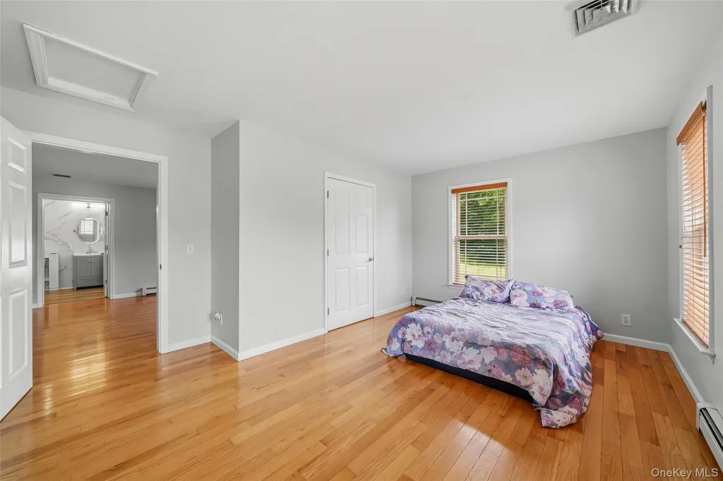 84 Pin Oak Drive New Windsor NY 12553