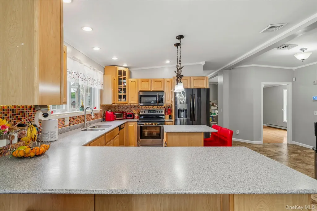 84 Pin Oak Drive New Windsor NY 12553