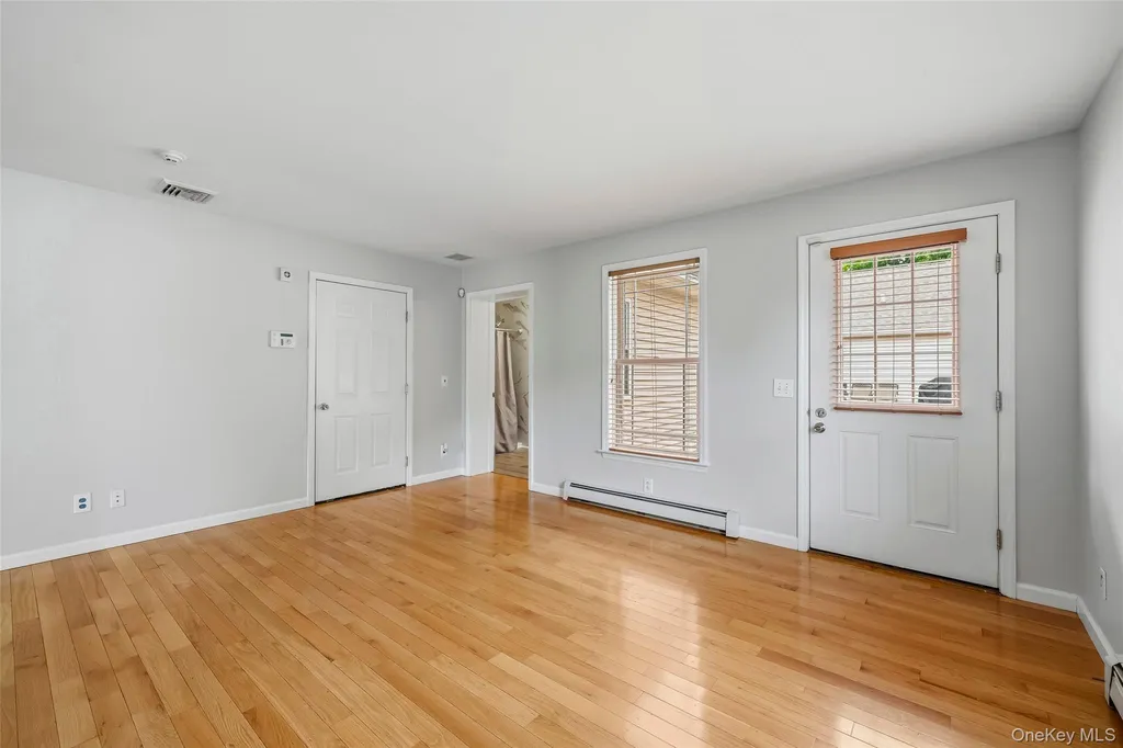 84 Pin Oak Drive New Windsor NY 12553