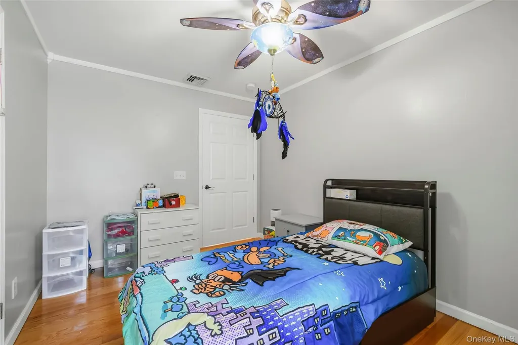 84 Pin Oak Drive New Windsor NY 12553