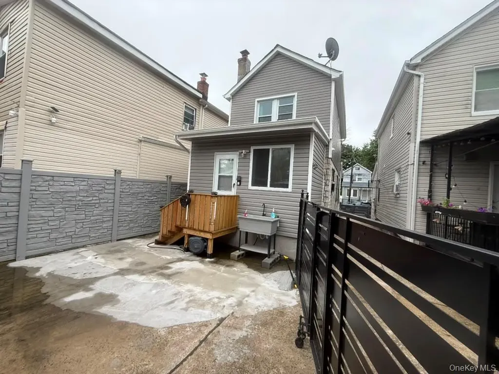 13117 135th Place South Ozone Park NY 11420