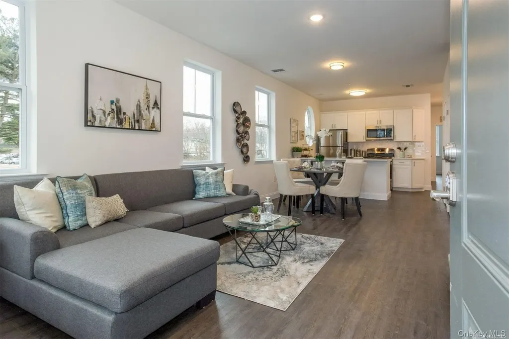1046 New York Avenue Huntington Station NY 11746