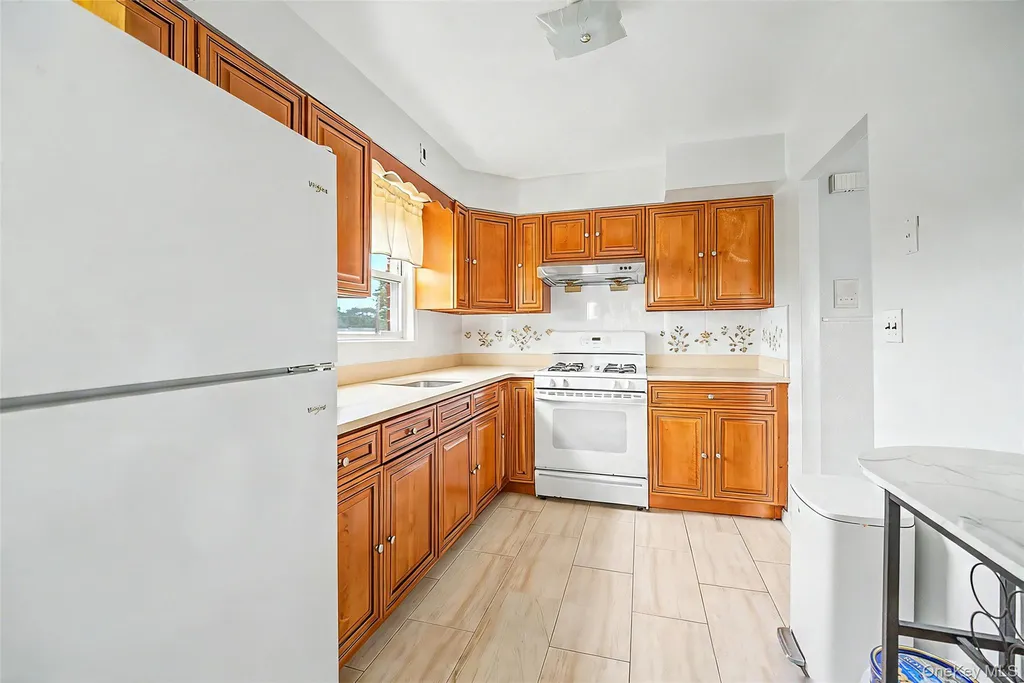 47-28 Parsons Boulevard Flushing NY 11355