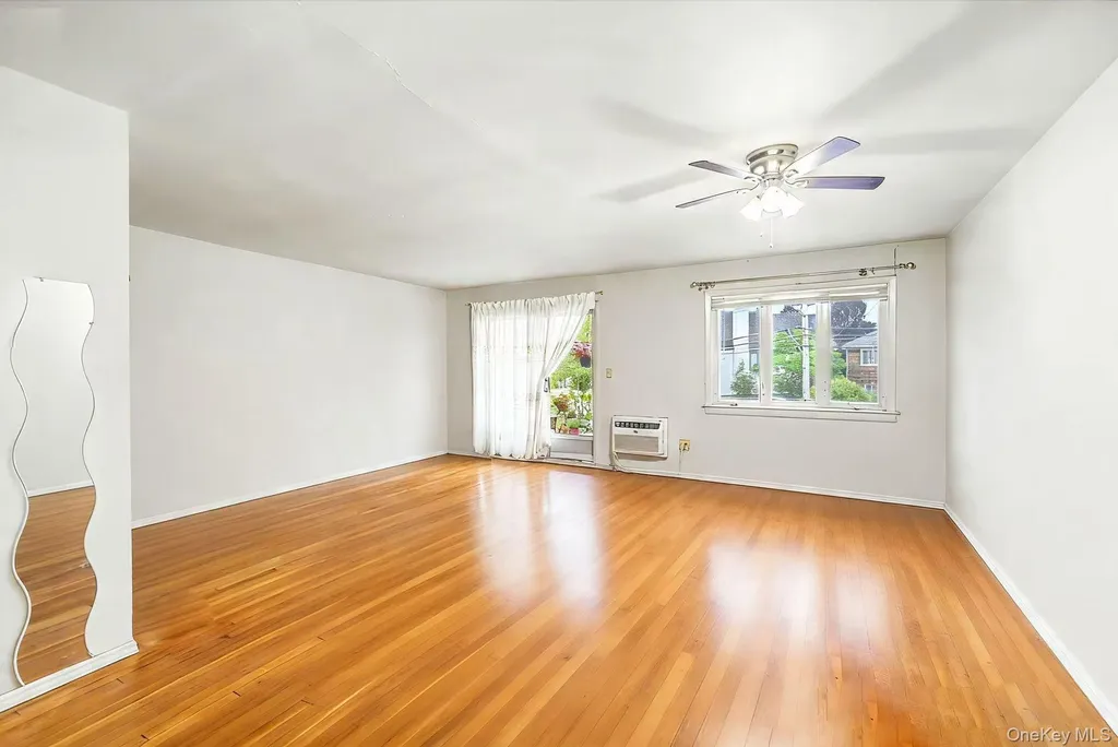 47-28 Parsons Boulevard Flushing NY 11355
