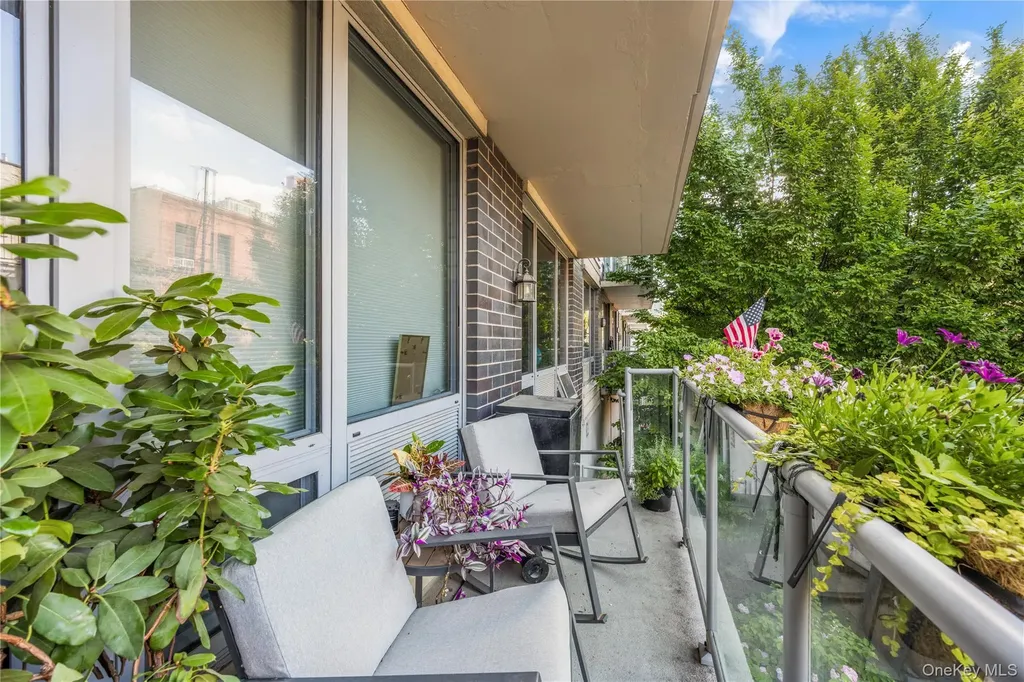 5-49 Borden Avenue Long Island City NY 11101