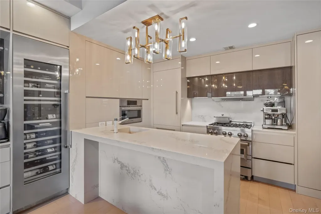 5-49 Borden Avenue Long Island City NY 11101