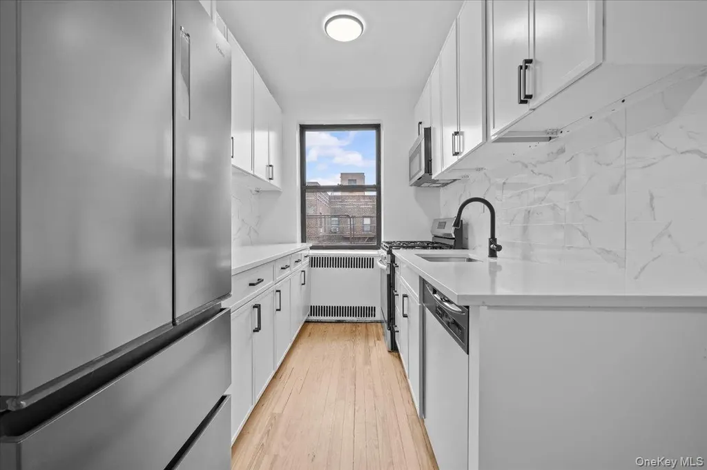 3015 Riverdale Avenue Bronx NY 10463