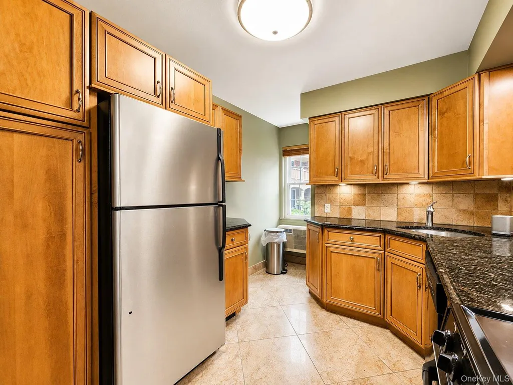13-15 Estates Lane Bayside NY 11360