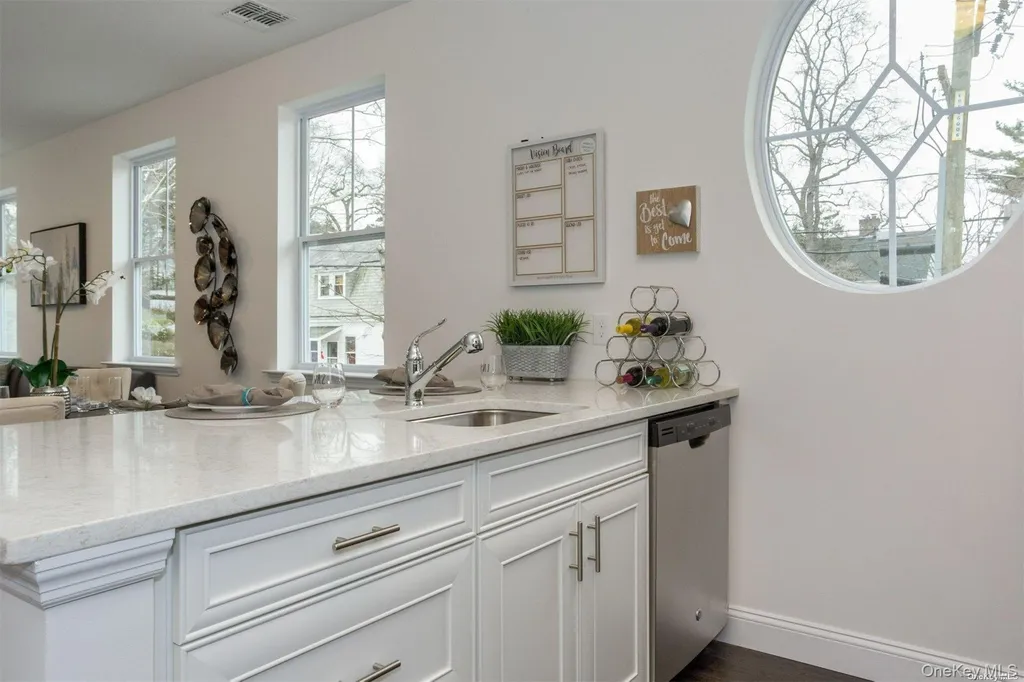1046 New York Avenue Huntington Station NY 11746