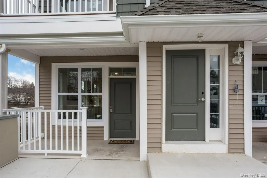 1046 New York Avenue Huntington Station NY 11746