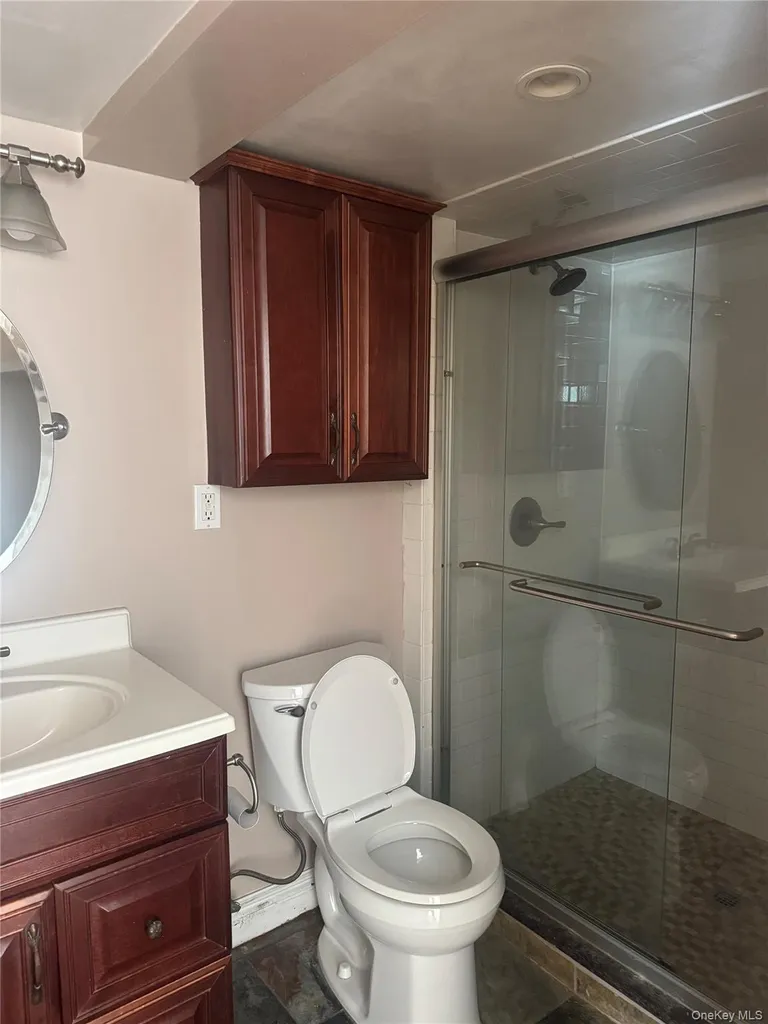 657 E Penn Street Long Beach NY 11561