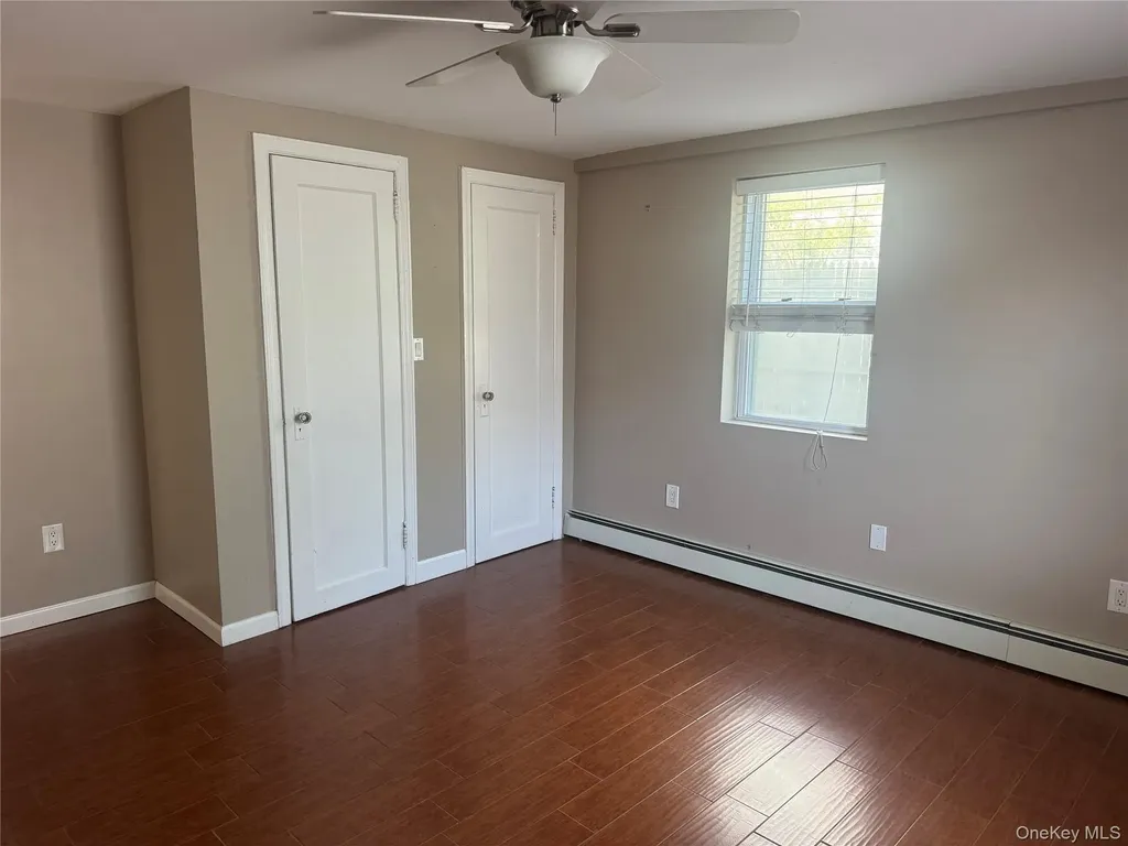 657 E Penn Street Long Beach NY 11561