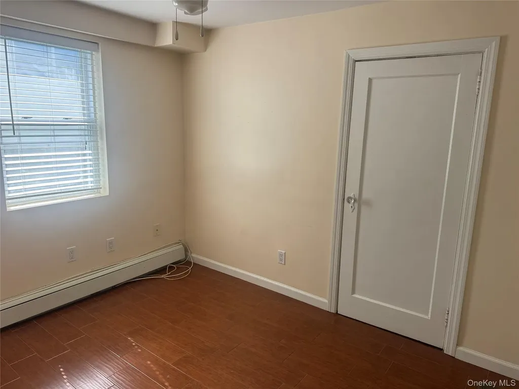 657 E Penn Street Long Beach NY 11561