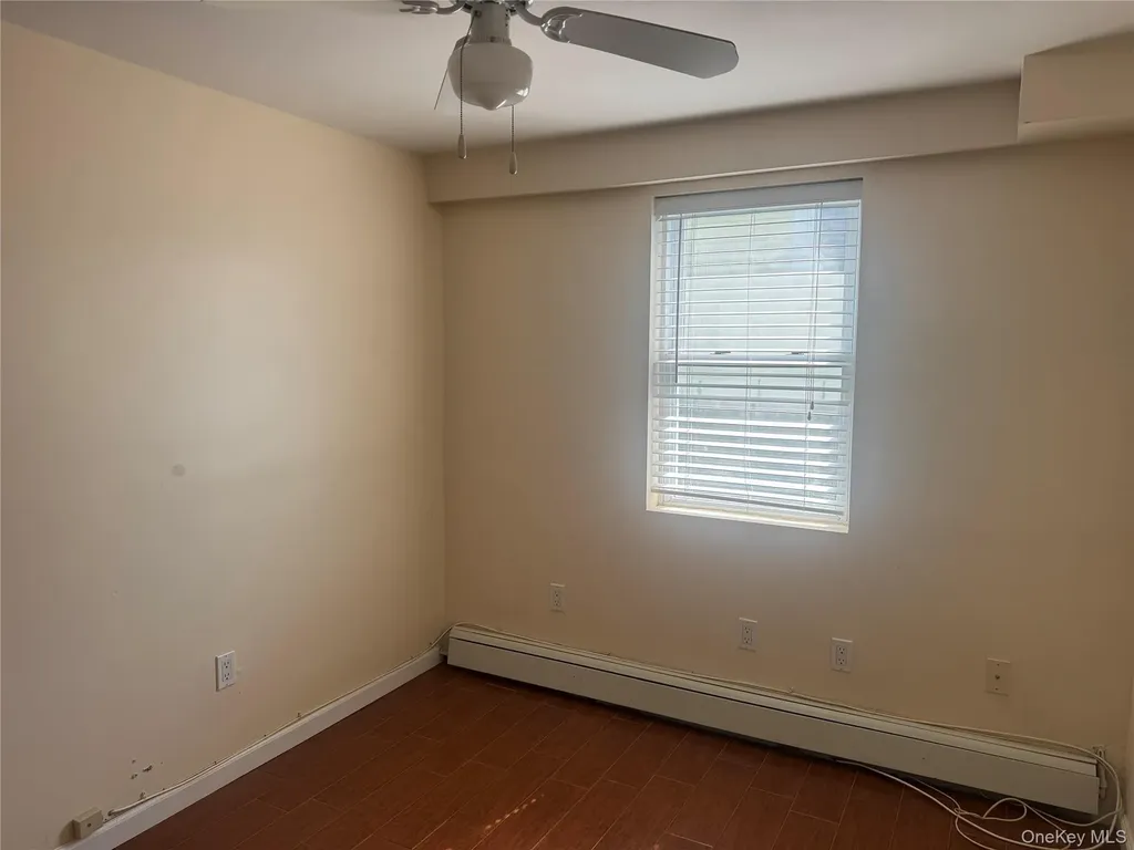 657 E Penn Street Long Beach NY 11561
