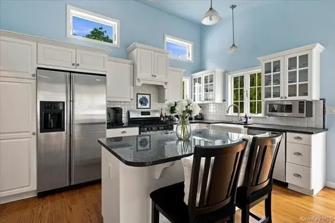 54 Holbrook Road Briarcliff Manor NY 10510