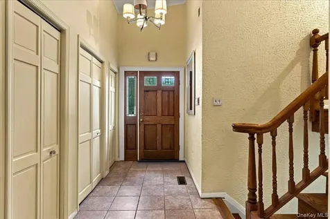 54 Holbrook Road Briarcliff Manor NY 10510