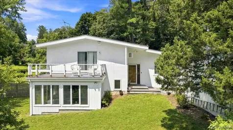 54 Holbrook Road Briarcliff Manor NY 10510
