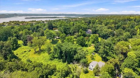 54 Holbrook Road Briarcliff Manor NY 10510