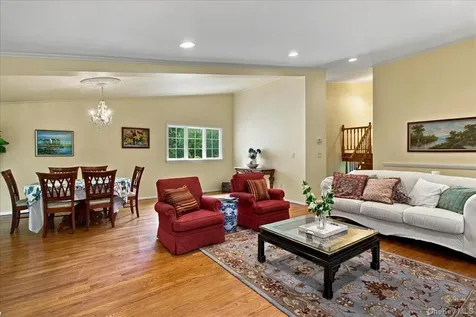 54 Holbrook Road Briarcliff Manor NY 10510