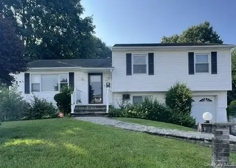 321 Southwood Circle Syosset NY 11791