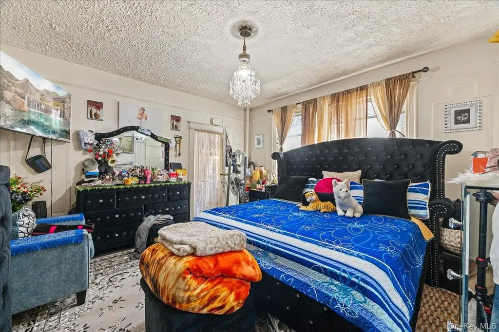 32 S 8th Avenue Mount Vernon NY 10550