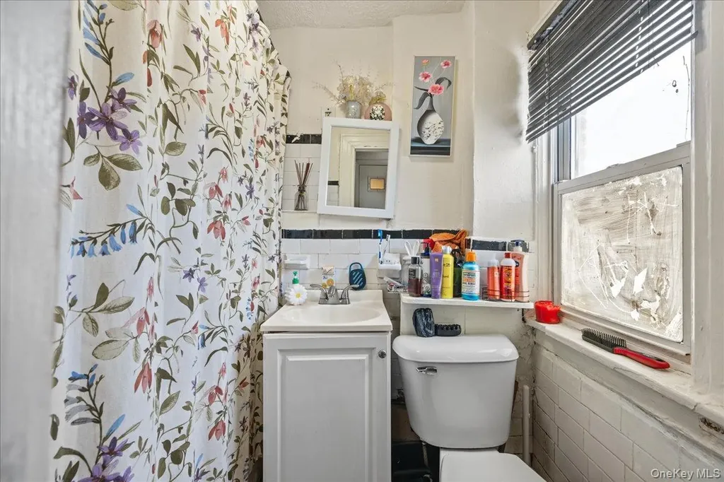 32 S 8th Avenue Mount Vernon NY 10550