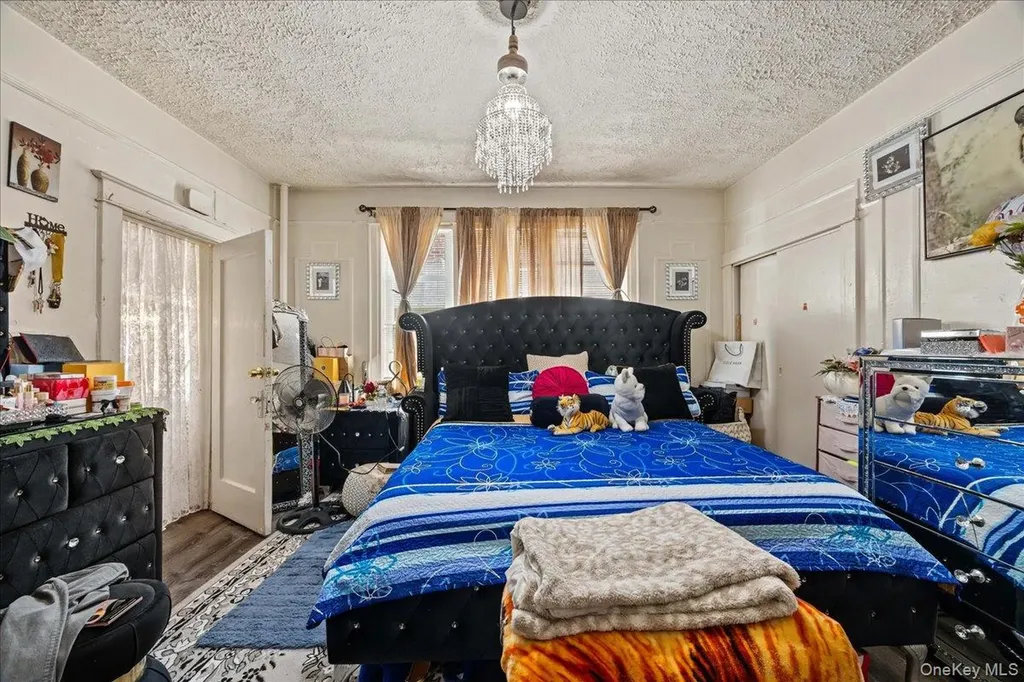 32 S 8th Avenue Mount Vernon NY 10550