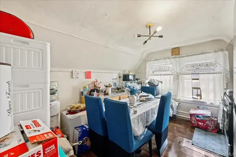 32 S 8th Avenue Mount Vernon NY 10550