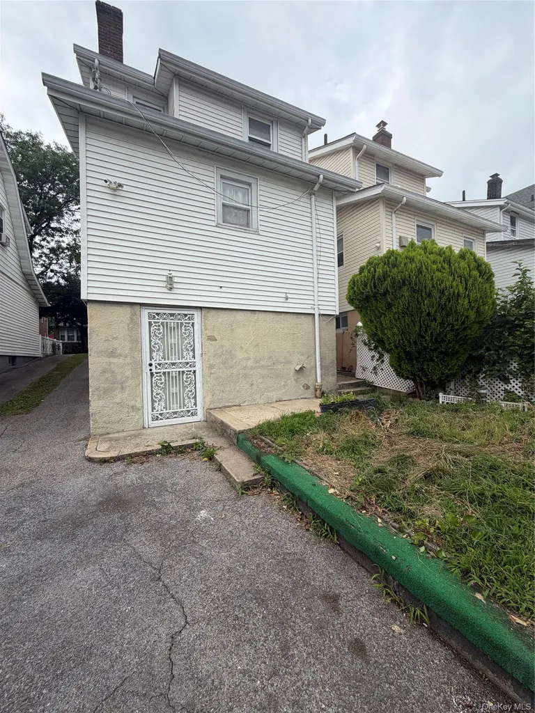 4342 Bruner Avenue Bronx NY 10466