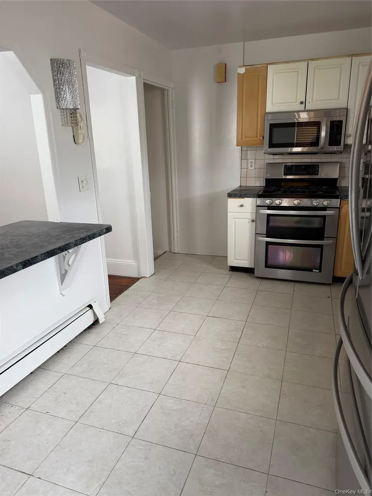 4342 Bruner Avenue Bronx NY 10466