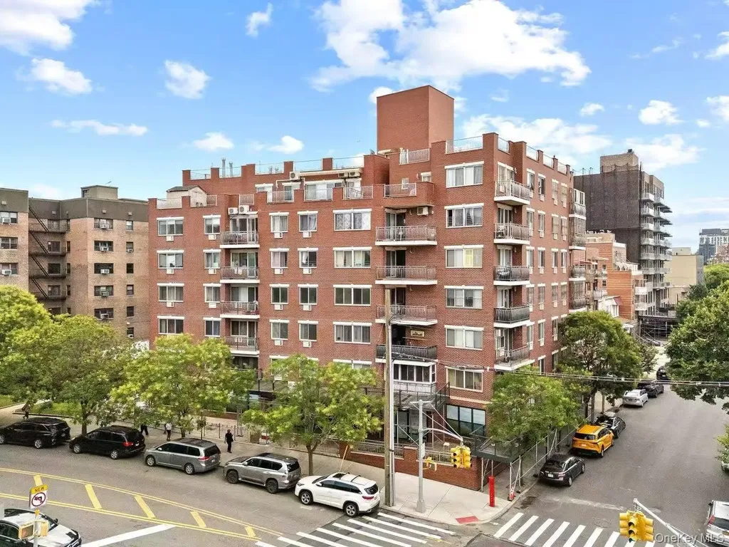 13708 31st Road Flushing NY 11354