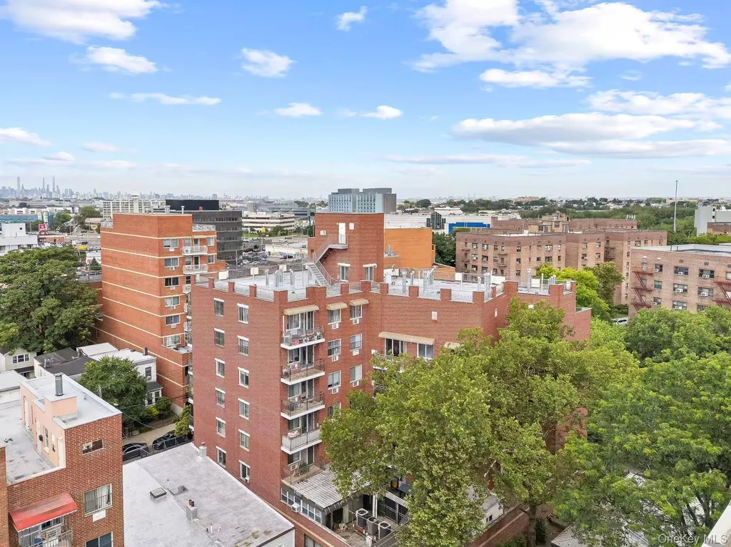 13708 31st Road Flushing NY 11354