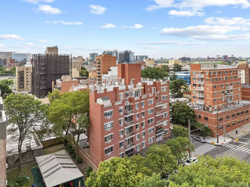 13708 31st Road Flushing NY 11354