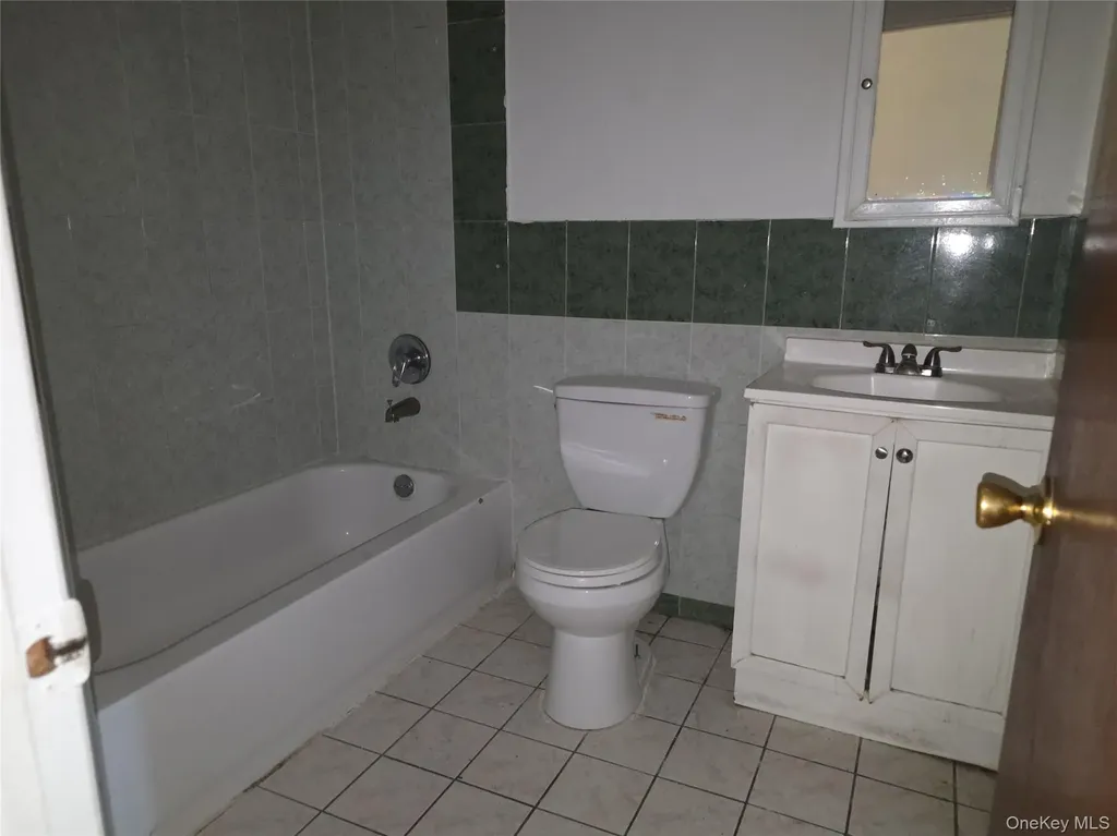 1105 Beach Channel Drive Far Rockaway NY 11691