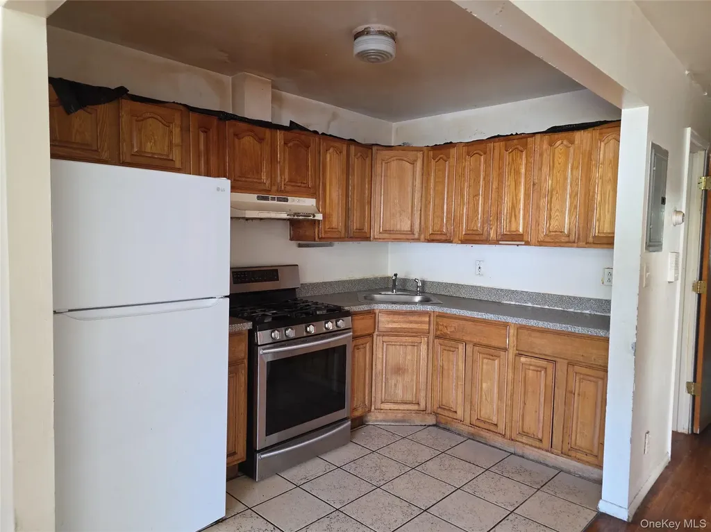 1105 Beach Channel Drive Far Rockaway NY 11691