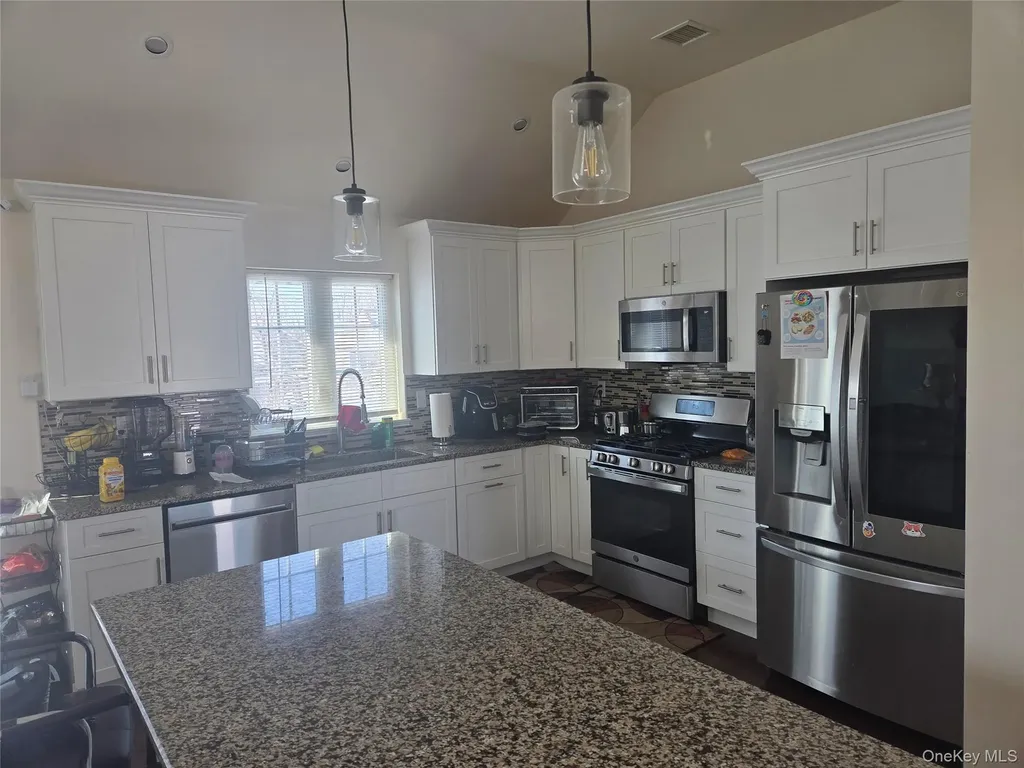 13 Avenue B Middletown NY 10940
