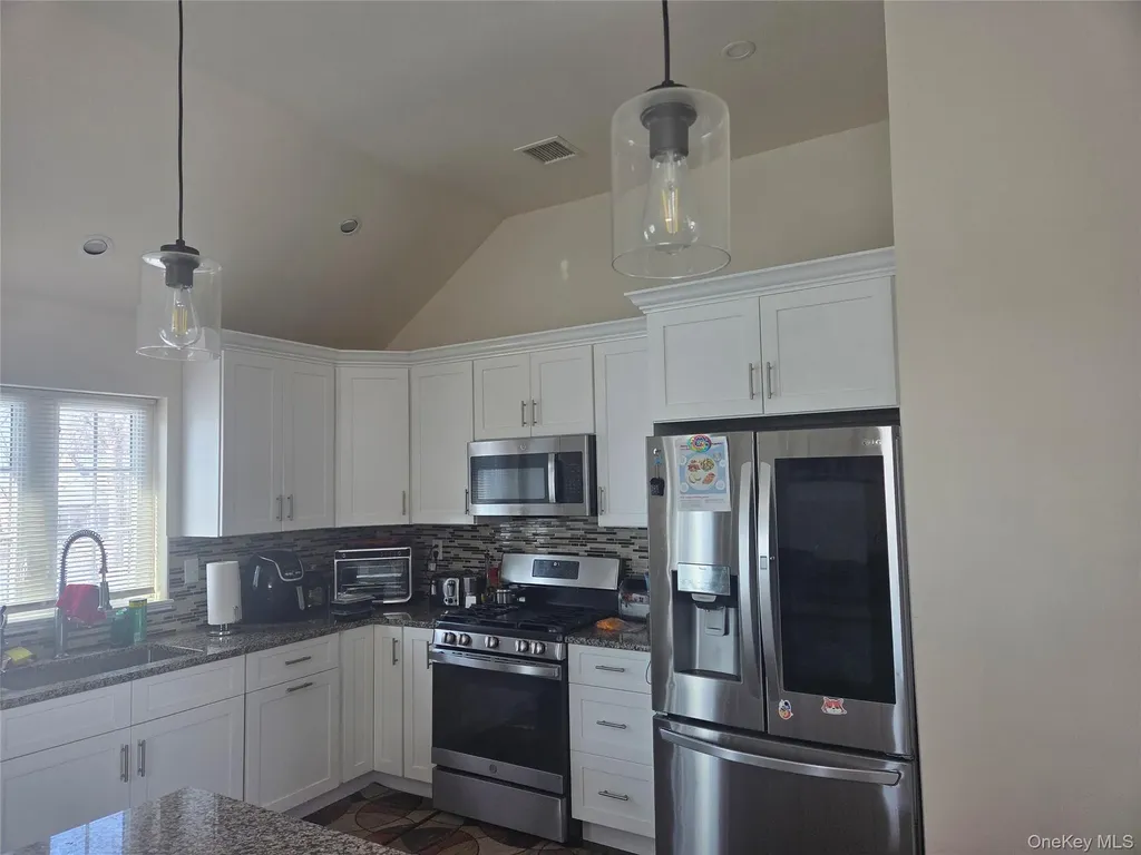 13 Avenue B Middletown NY 10940