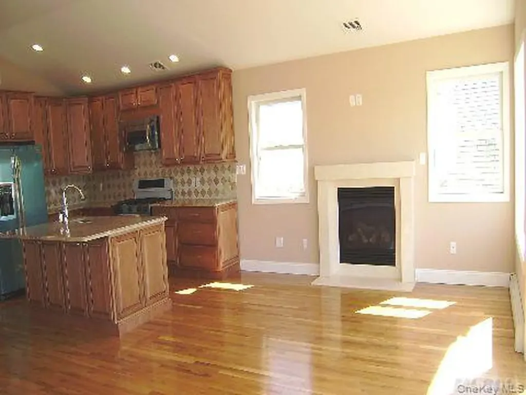 100 Wyoming Avenue Long Beach NY 11561