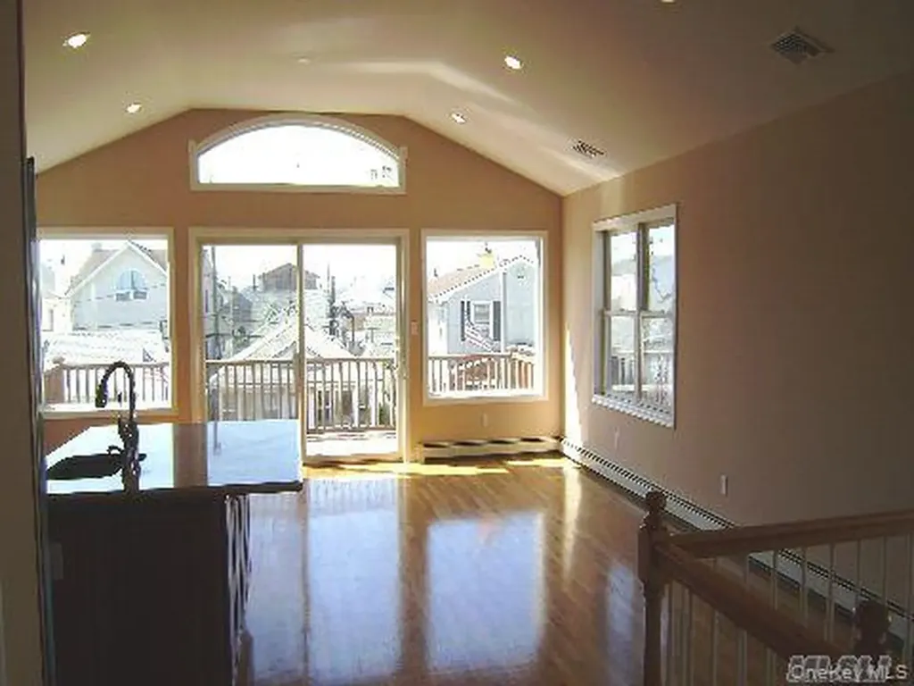 100 Wyoming Avenue Long Beach NY 11561