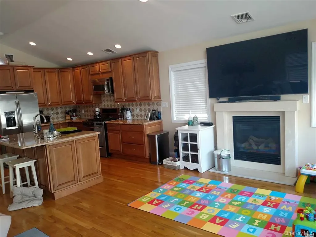 100 Wyoming Avenue Long Beach NY 11561