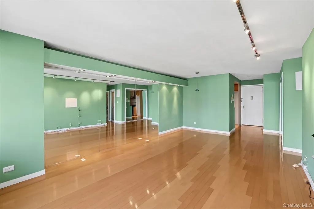 18-15 215th Street Bayside NY 11360