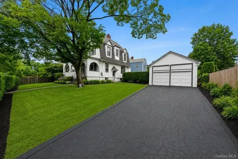 46 Meadow Lane New Rochelle NY 10805