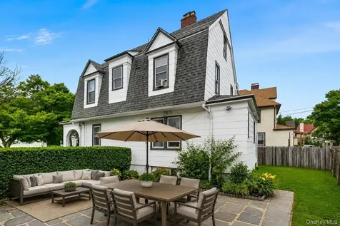 46 Meadow Lane New Rochelle NY 10805
