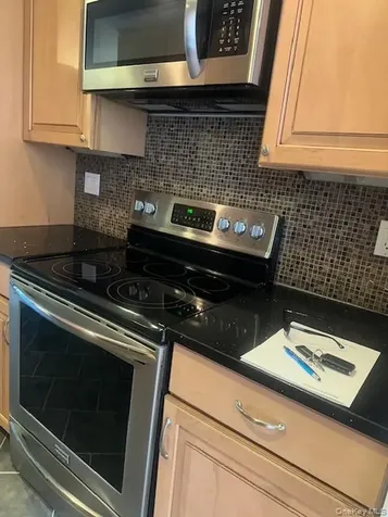 10 Adams Court Oyster Bay NY 11771
