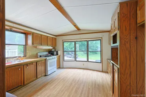 63 Tanglewood Road Hopewell Junction NY 12533