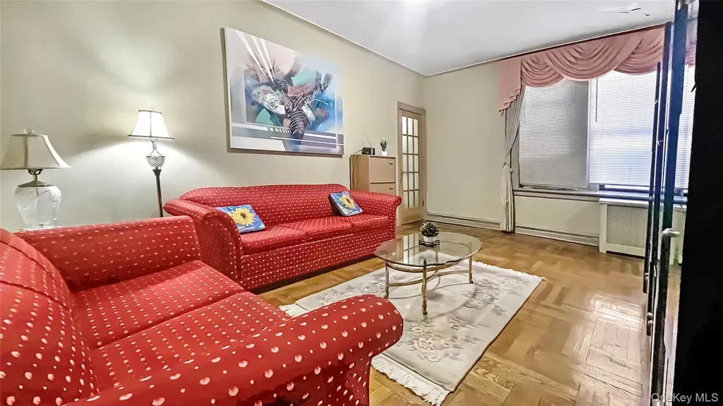 37-20 81st Jackson Heights NY 11372