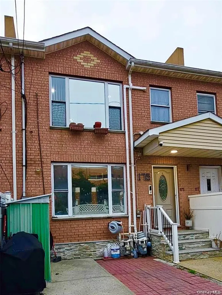 175 Beach 29 Street Far Rockaway NY 11691