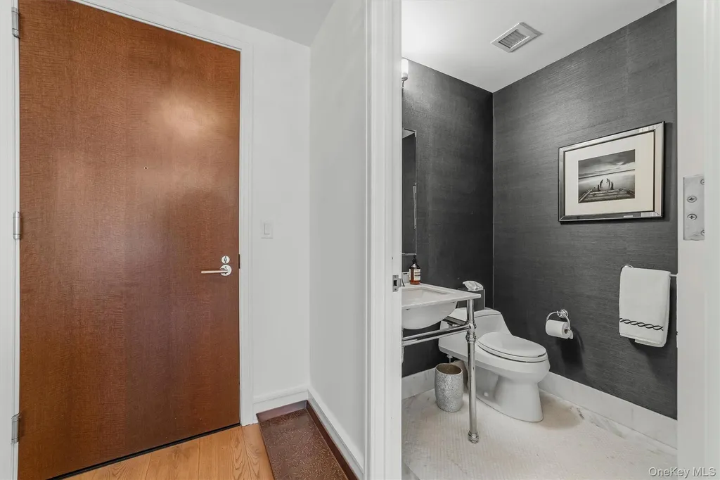 5 Renaissance Square White Plains NY 10601